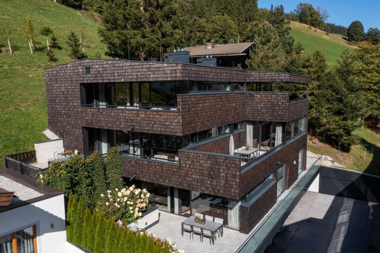 Sunny Ferienwohnungen Ski In - Ski Out Zell am See Exterior foto